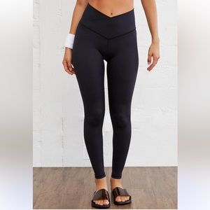 V waist leggings